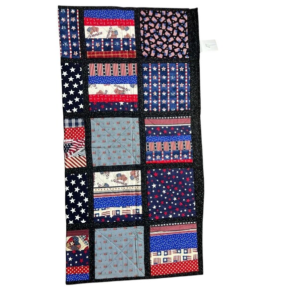 PATRIOTIC QUILT FLAG RED WHITE & BLUE BLANKET VFW AUXILLIARY POST 2003 - Picture 2 of 16